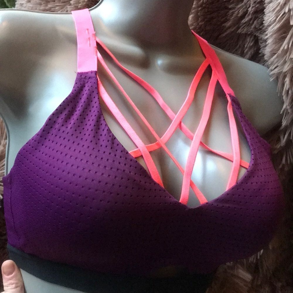Victoria’s Secret Sexy No Wire Sports Bra 34C